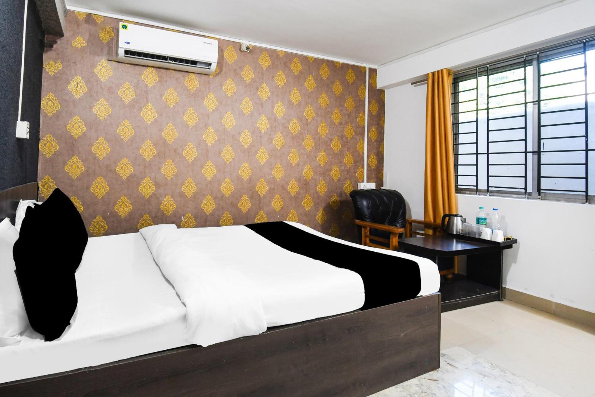 Super Hotel O Champasari Siliguri Formerly Four Fox Suits Panchanai Ngoại thất bức ảnh