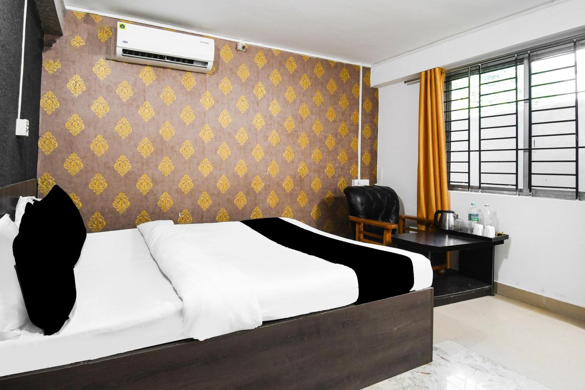 Super Hotel O Champasari Siliguri Formerly Four Fox Suits Panchanai Ngoại thất bức ảnh