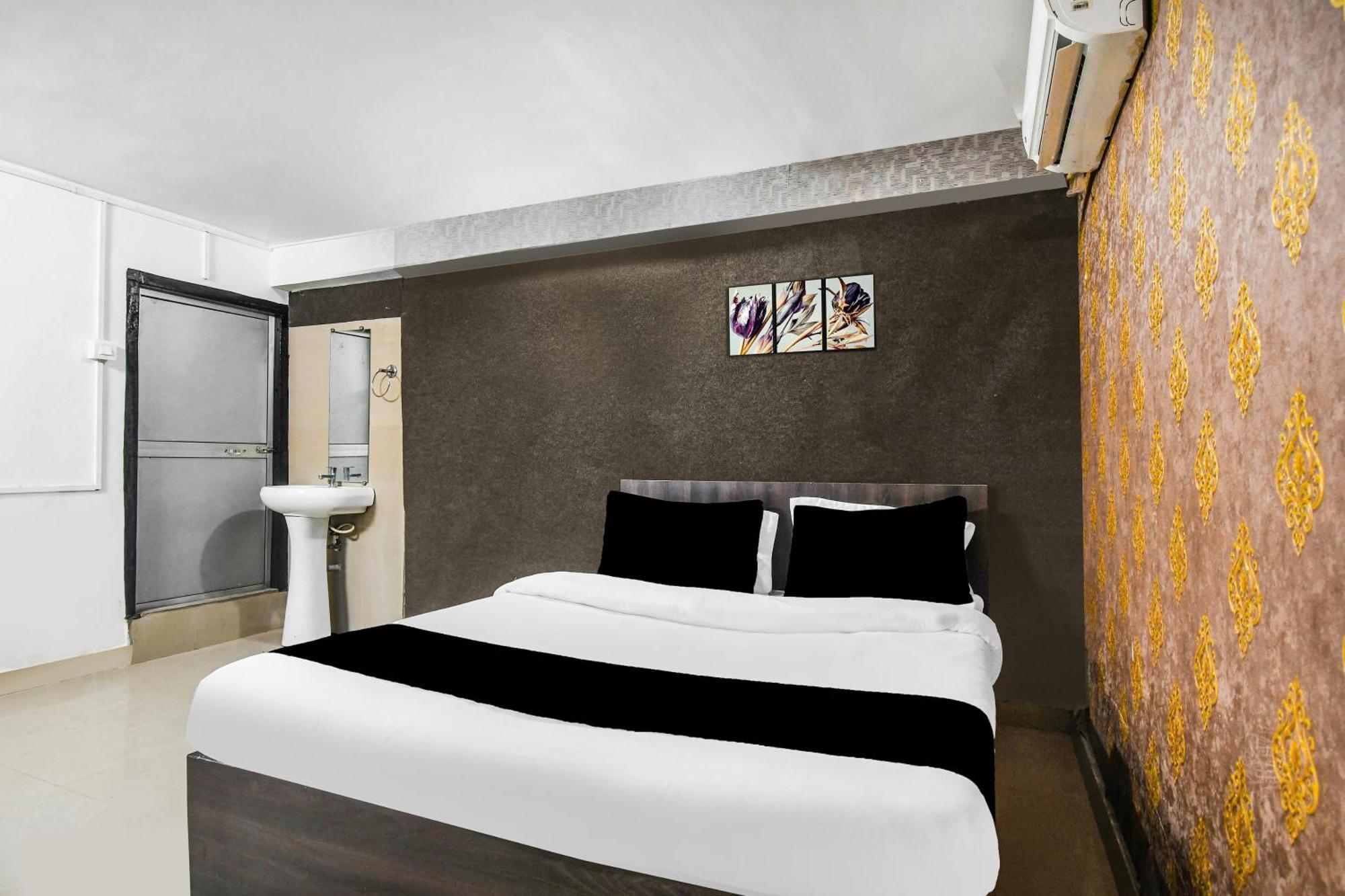 Super Hotel O Champasari Siliguri Formerly Four Fox Suits Panchanai Ngoại thất bức ảnh