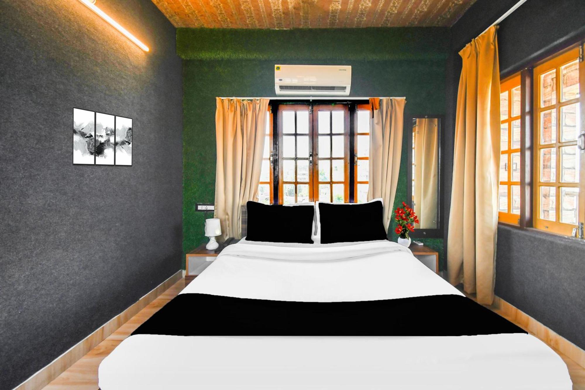 Super Hotel O Champasari Siliguri Formerly Four Fox Suits Panchanai Ngoại thất bức ảnh