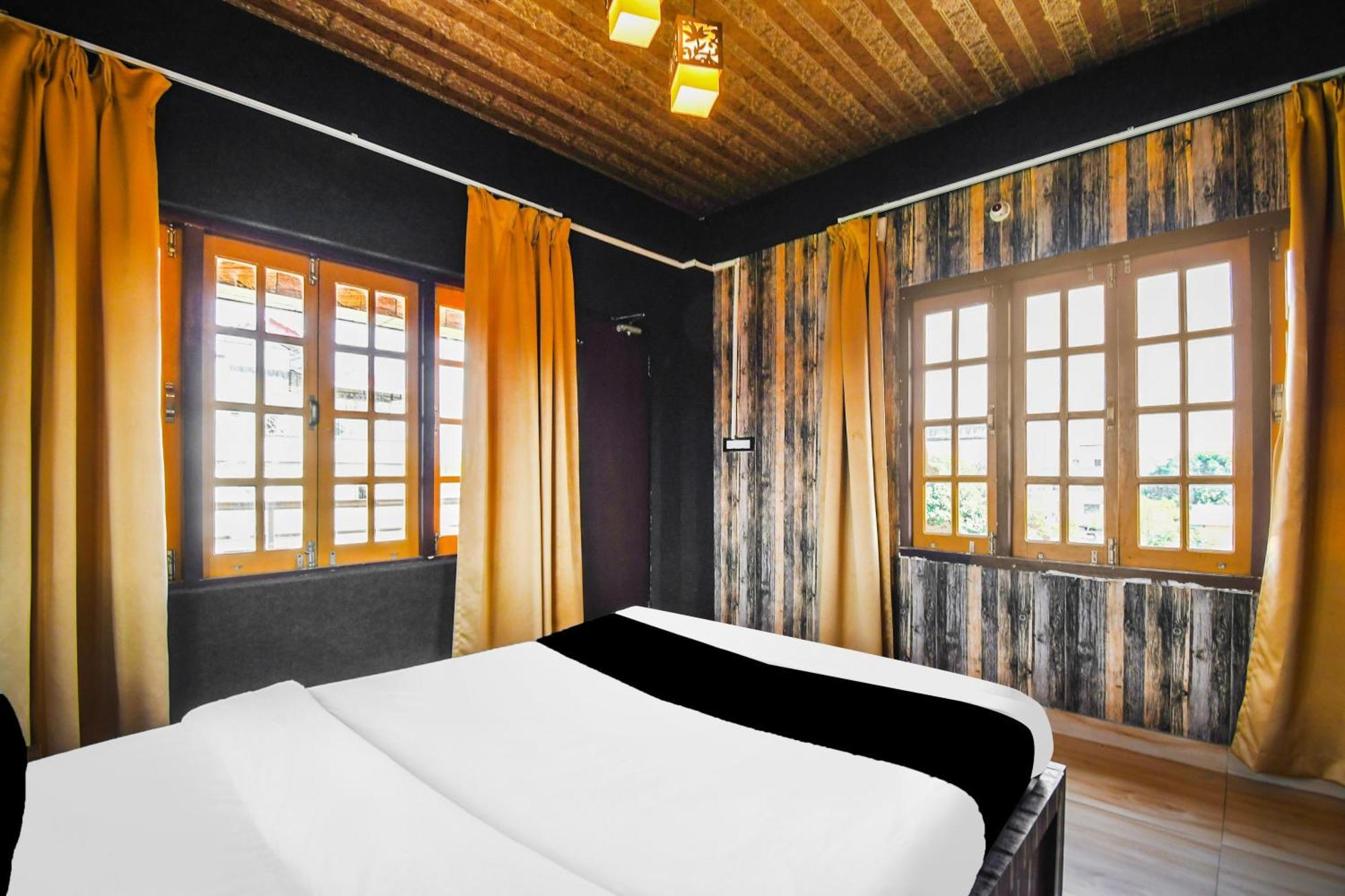 Super Hotel O Champasari Siliguri Formerly Four Fox Suits Panchanai Ngoại thất bức ảnh